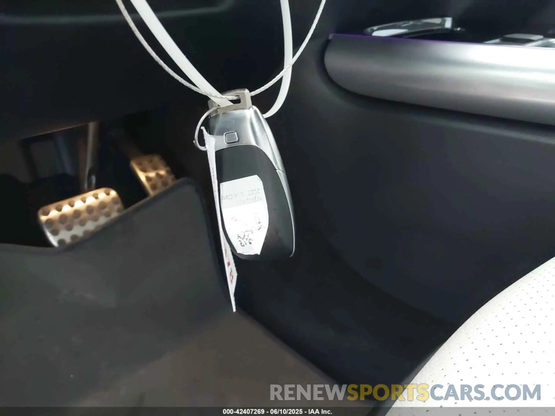 11 Photograph of a damaged car W1N4N4GB0NJ342432 MERCEDES-BENZ GLA 250 2022