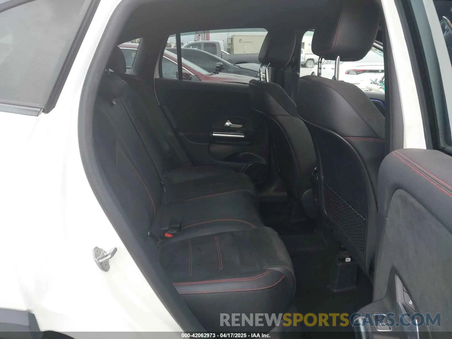 8 Photograph of a damaged car W1N4N4GB4NJ317937 MERCEDES-BENZ GLA 250 2022