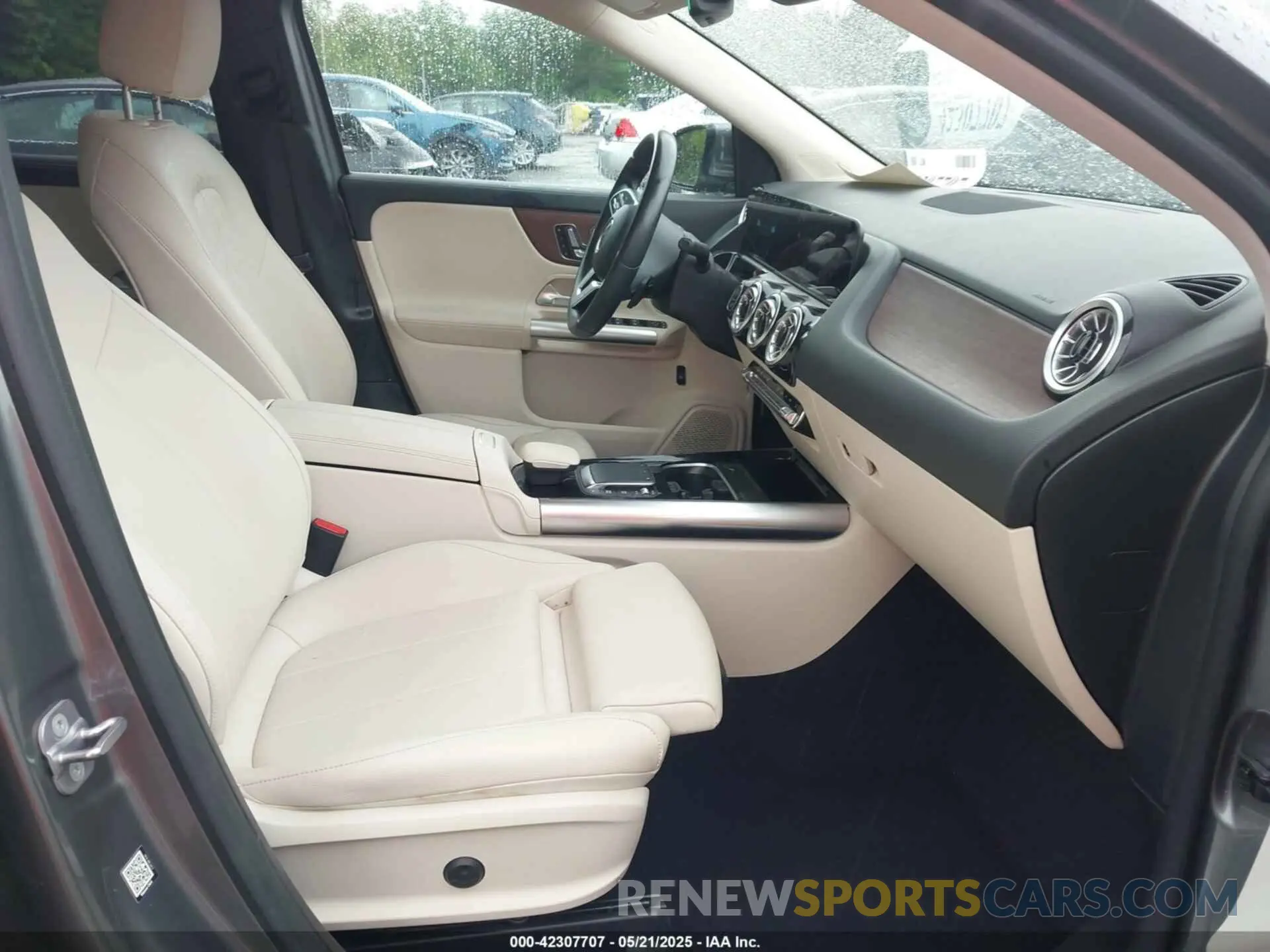 5 Photograph of a damaged car W1N4N4HB4PJ489869 MERCEDES-BENZ GLA 250 2023