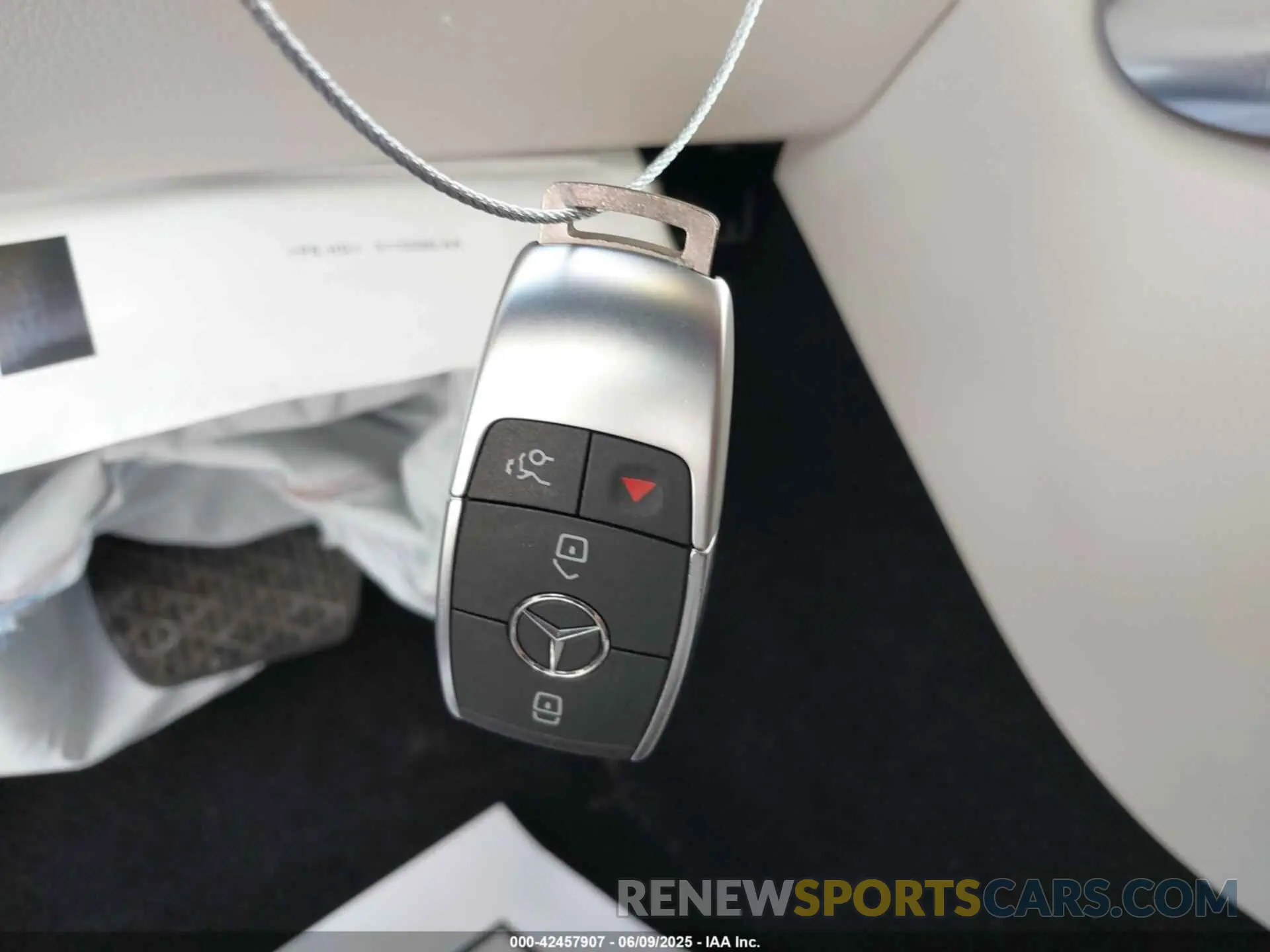 11 Photograph of a damaged car W1N4N4HB4PJ498555 MERCEDES-BENZ GLA 250 2023