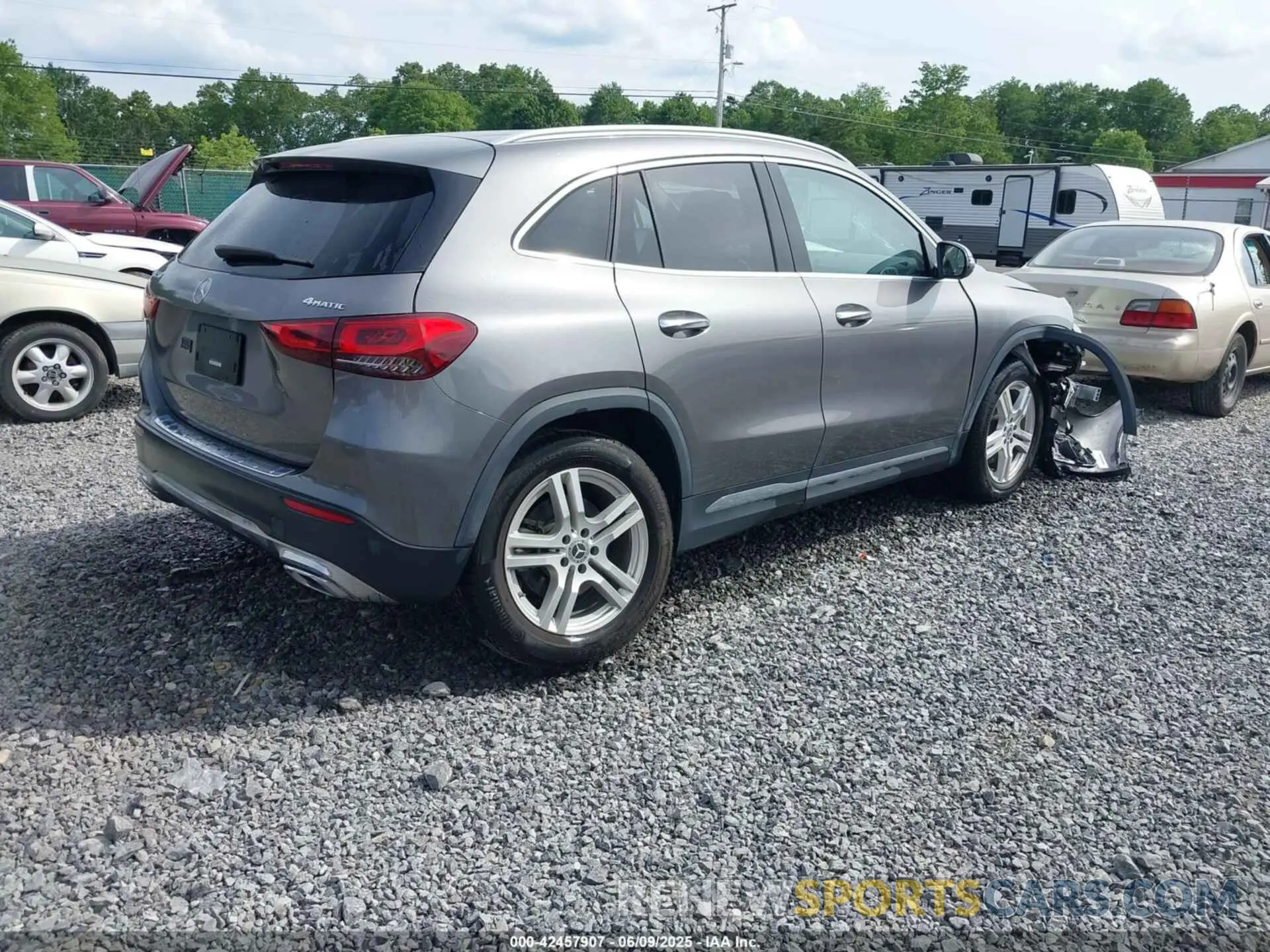 4 Photograph of a damaged car W1N4N4HB4PJ498555 MERCEDES-BENZ GLA 250 2023