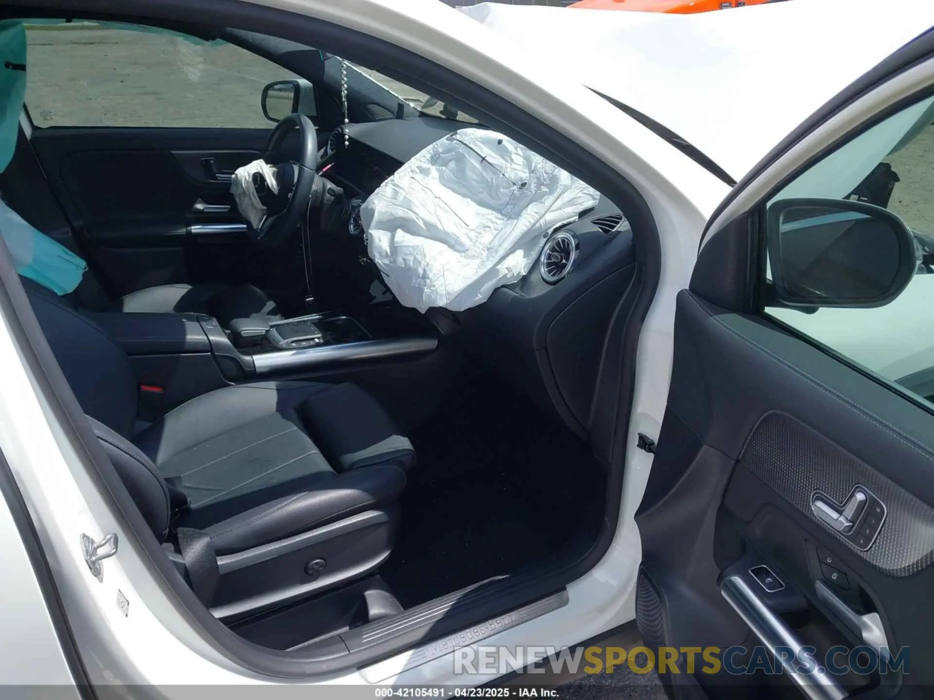 5 Фотография поврежденного автомобиля W1N4N4HB9PJ425648 MERCEDES-BENZ GLA 250 2023