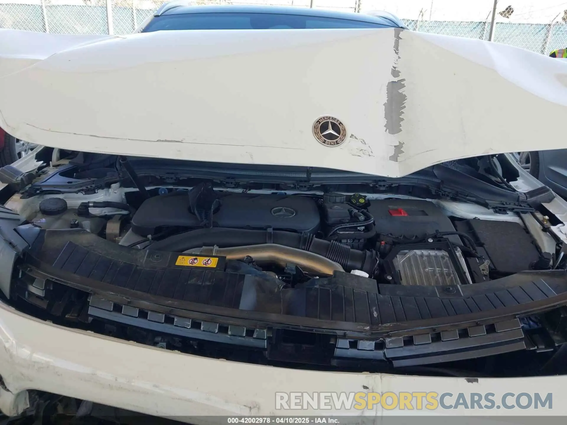 10 Photograph of a damaged car W1N4N4GB9SJ623740 MERCEDES-BENZ GLA 250 2025