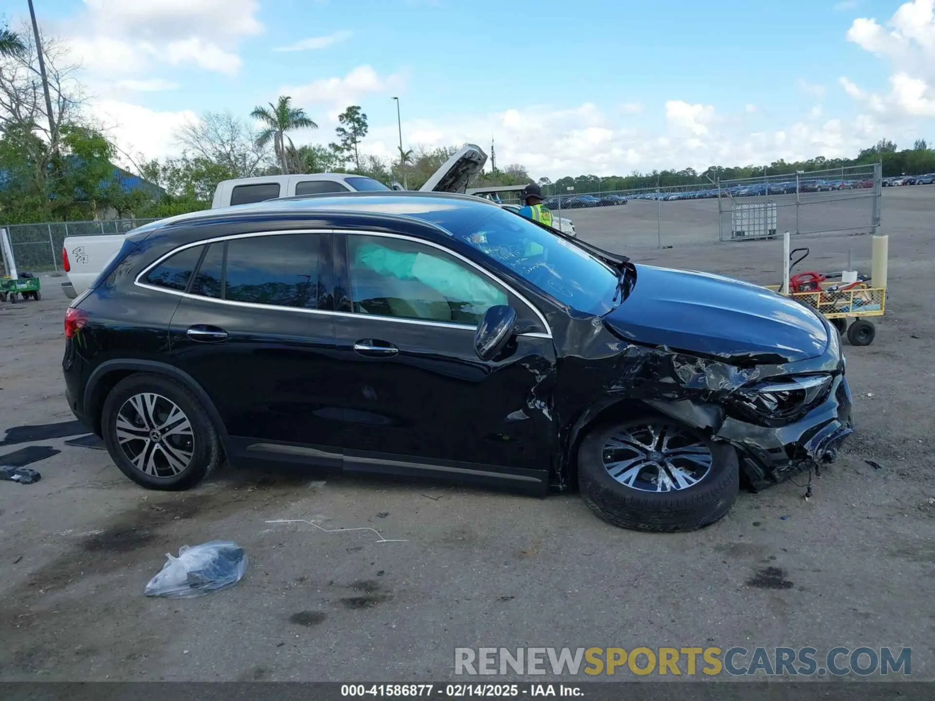 13 Фотография поврежденного автомобиля W1N4N4GB9SJ644877 MERCEDES-BENZ GLA 250 2025