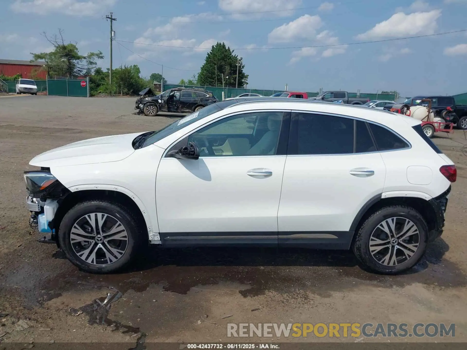 15 Photograph of a damaged car W1N4N4HB1SJ643530 MERCEDES-BENZ GLA 250 2025