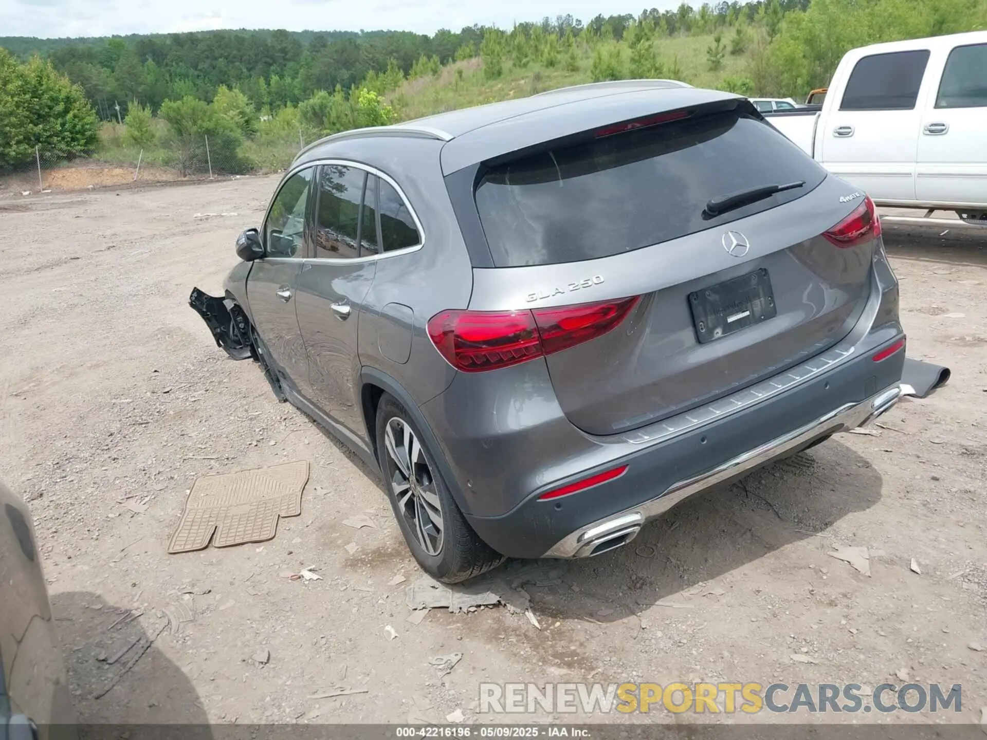 3 Photograph of a damaged car W1N4N4HB2SJ638546 MERCEDES-BENZ GLA 250 2025