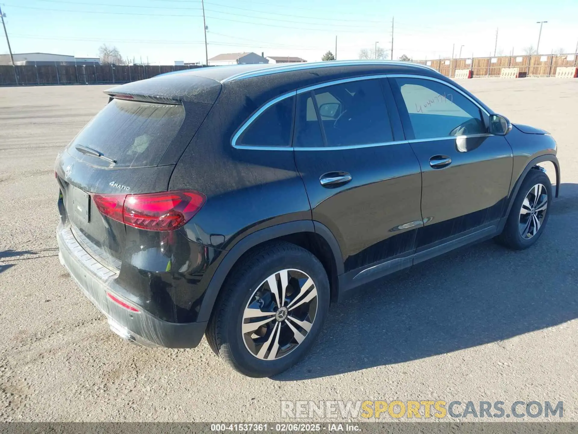 4 Photograph of a damaged car W1N4N4HBOSJ651134 MERCEDES-BENZ GLA 250 2025