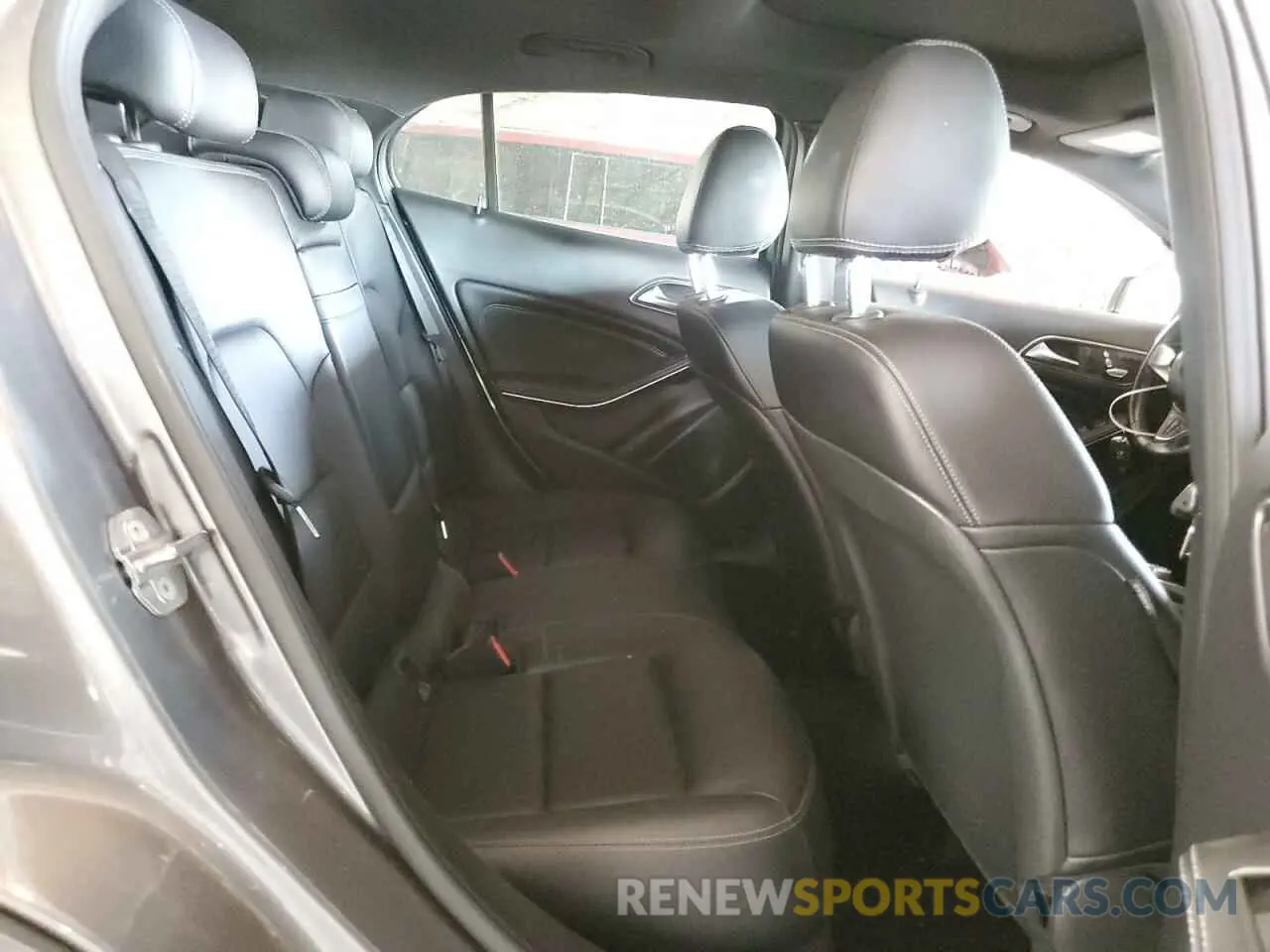 10 Фотография поврежденного автомобиля WDCTG4EB1KJ611026 MERCEDES-BENZ GLA-CLASS 2019