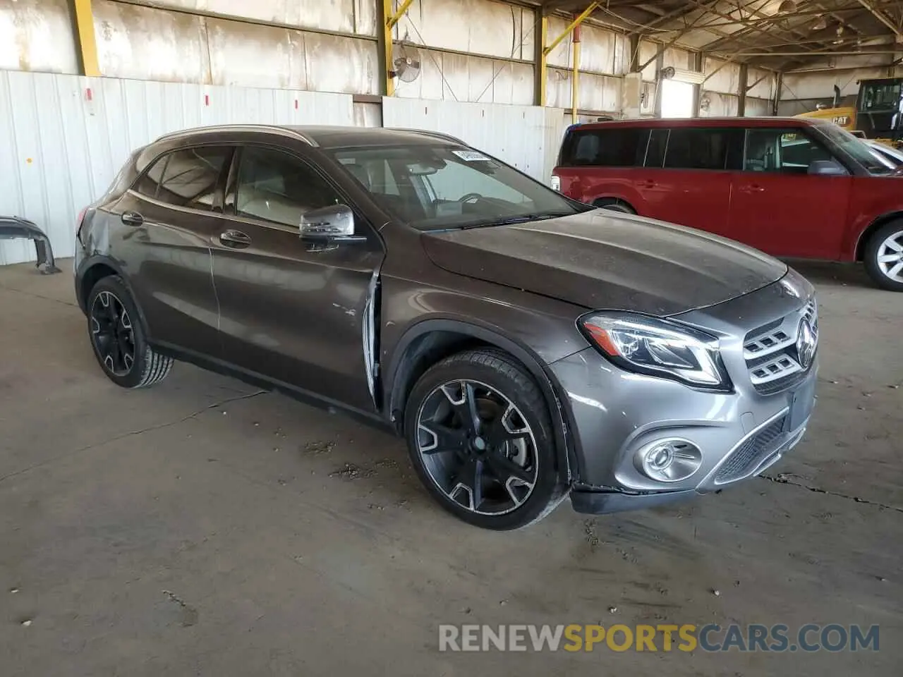 4 Фотография поврежденного автомобиля WDCTG4EB1KJ611026 MERCEDES-BENZ GLA-CLASS 2019