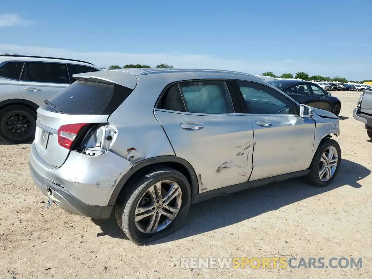 3 Photograph of a damaged car WDCTG4EB4KU013107 MERCEDES-BENZ GLA-CLASS 2019