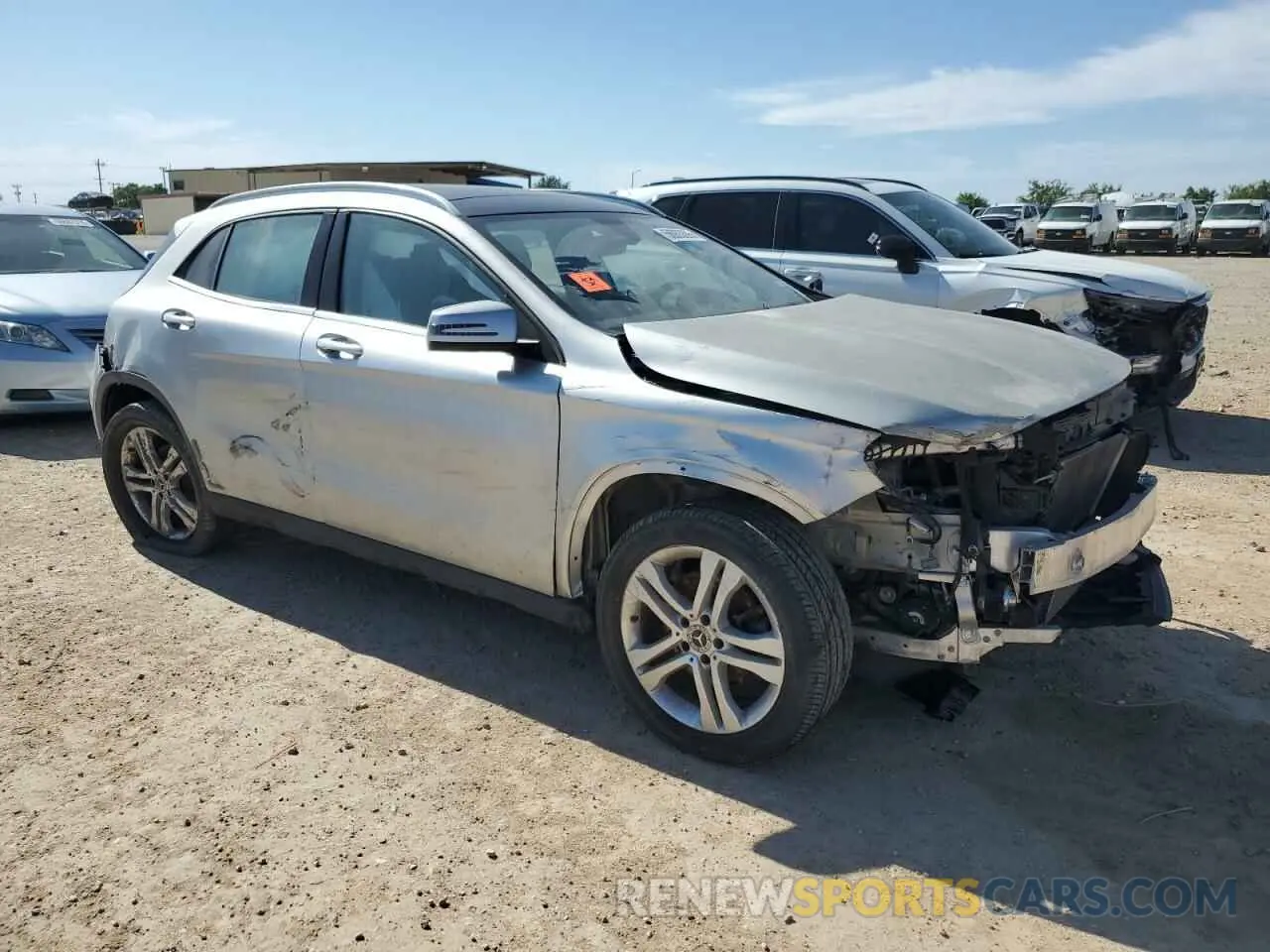 4 Photograph of a damaged car WDCTG4EB4KU013107 MERCEDES-BENZ GLA-CLASS 2019