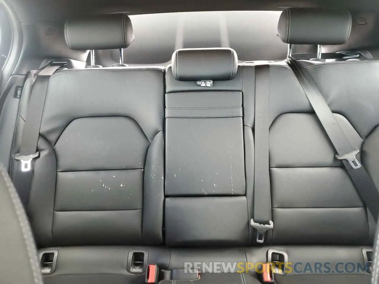 10 Photograph of a damaged car WDCTG4EB5KU000611 MERCEDES-BENZ GLA-CLASS 2019