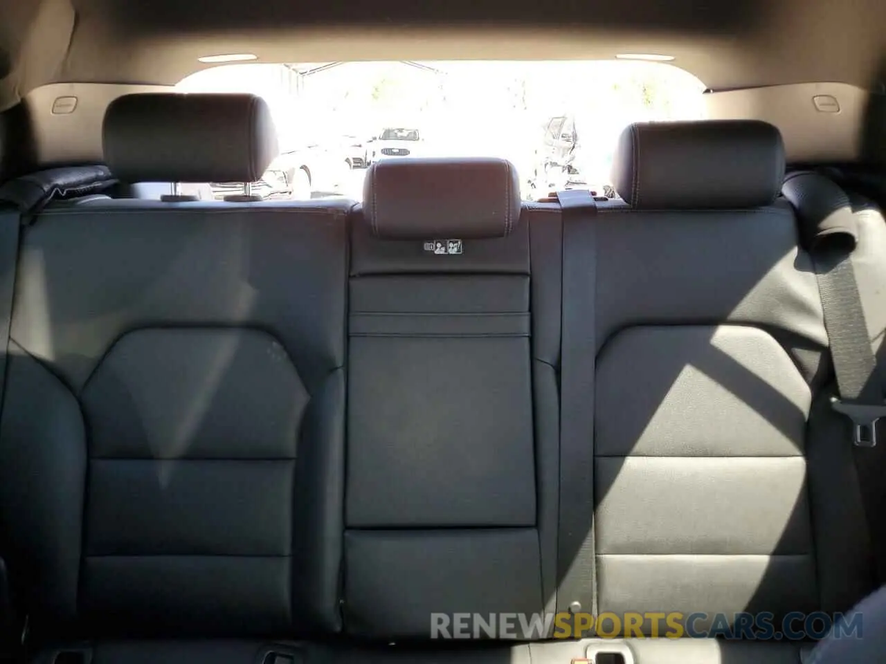 10 Photograph of a damaged car WDCTG4EB5KU016551 MERCEDES-BENZ GLA-CLASS 2019