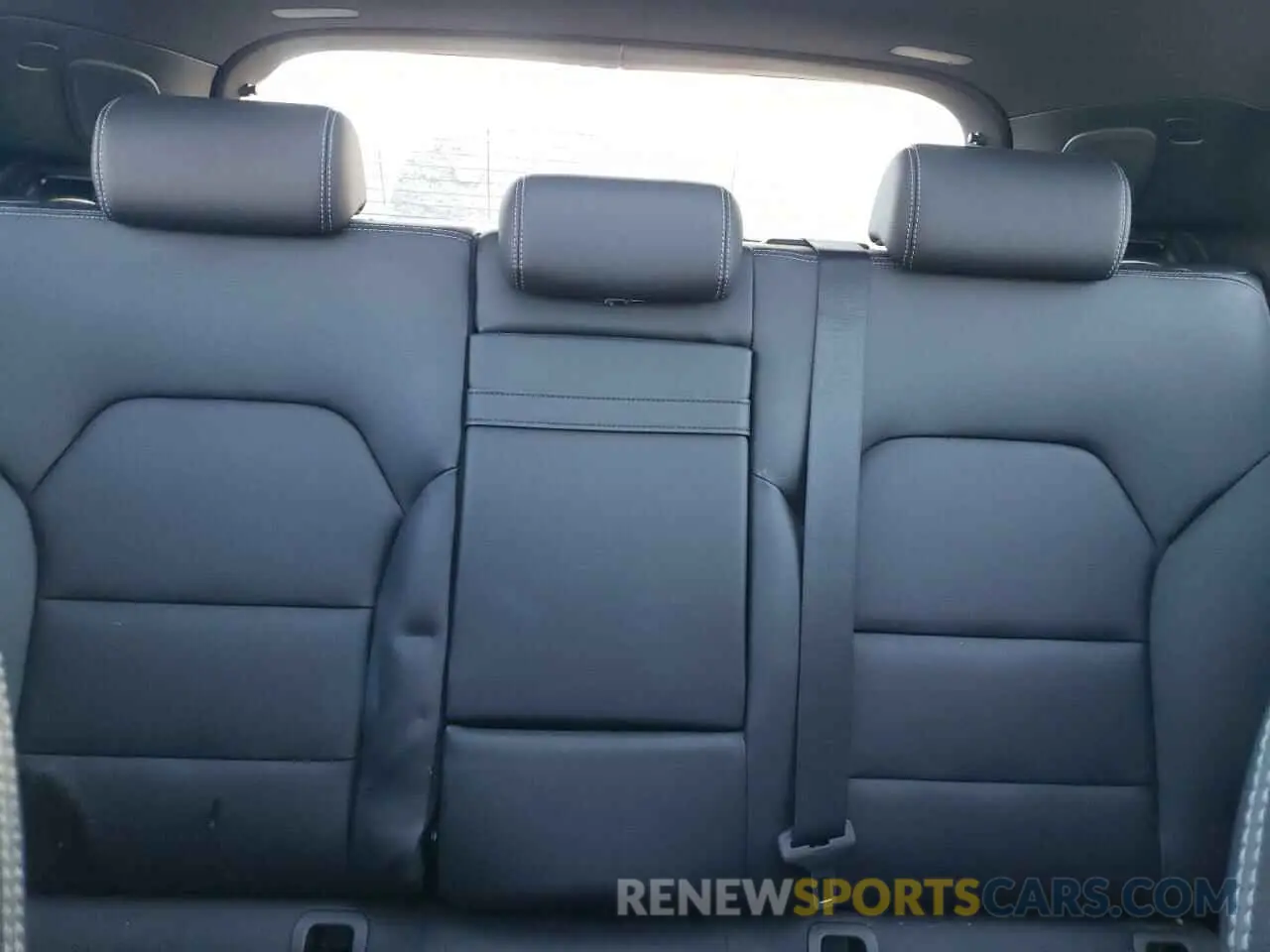 10 Photograph of a damaged car WDCTG4EB6KJ553320 MERCEDES-BENZ GLA-CLASS 2019