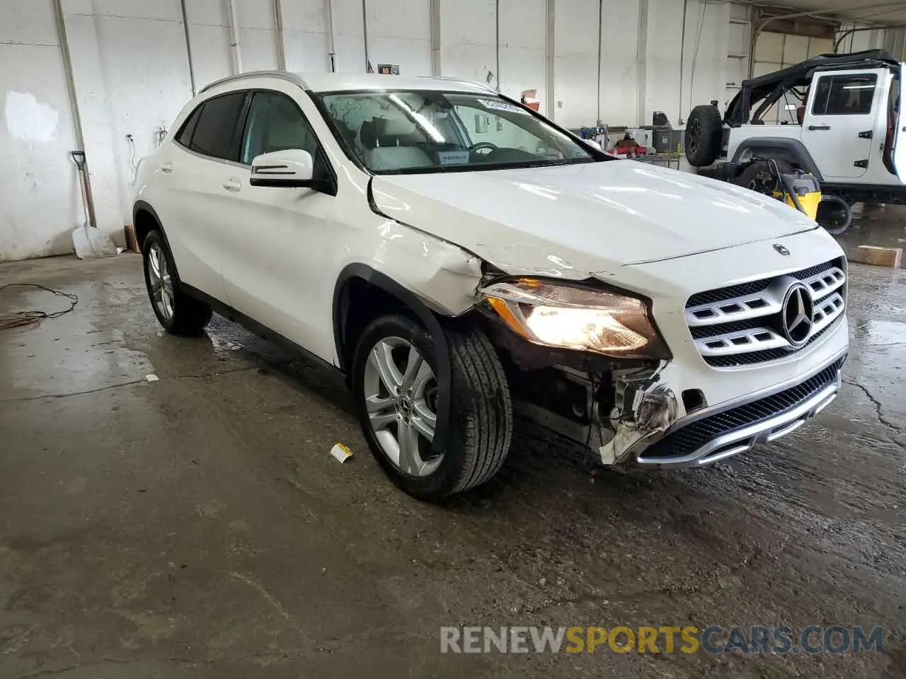 4 Photograph of a damaged car WDCTG4EB6KU013285 MERCEDES-BENZ GLA-CLASS 2019
