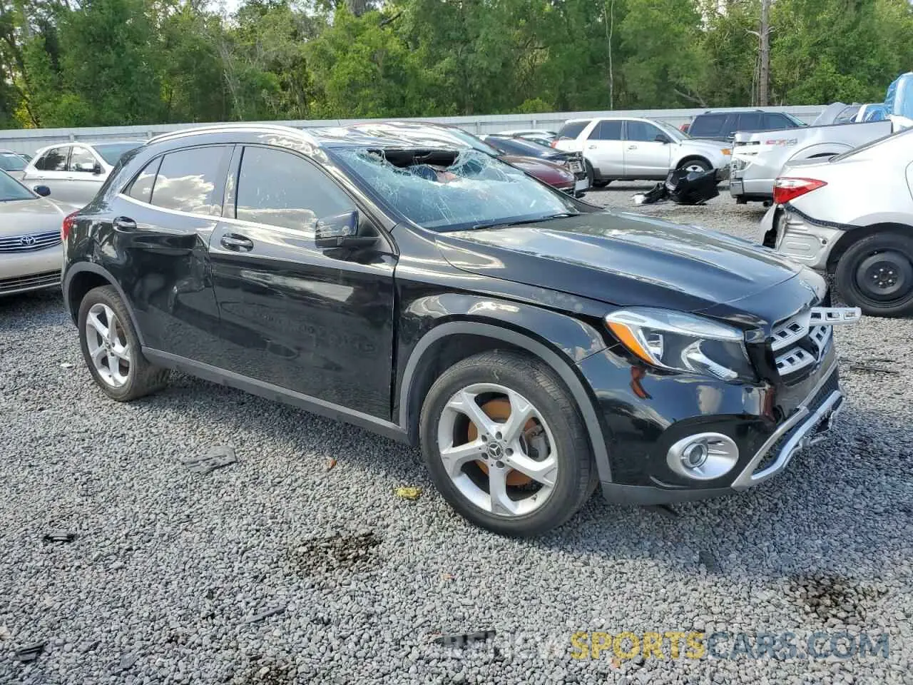 4 Photograph of a damaged car WDCTG4EB6KU015084 MERCEDES-BENZ GLA-CLASS 2019