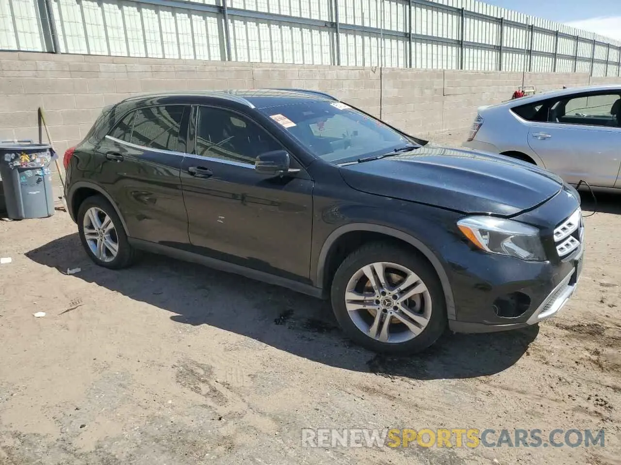 4 Фотография поврежденного автомобиля WDCTG4EB6KU019989 MERCEDES-BENZ GLA-CLASS 2019