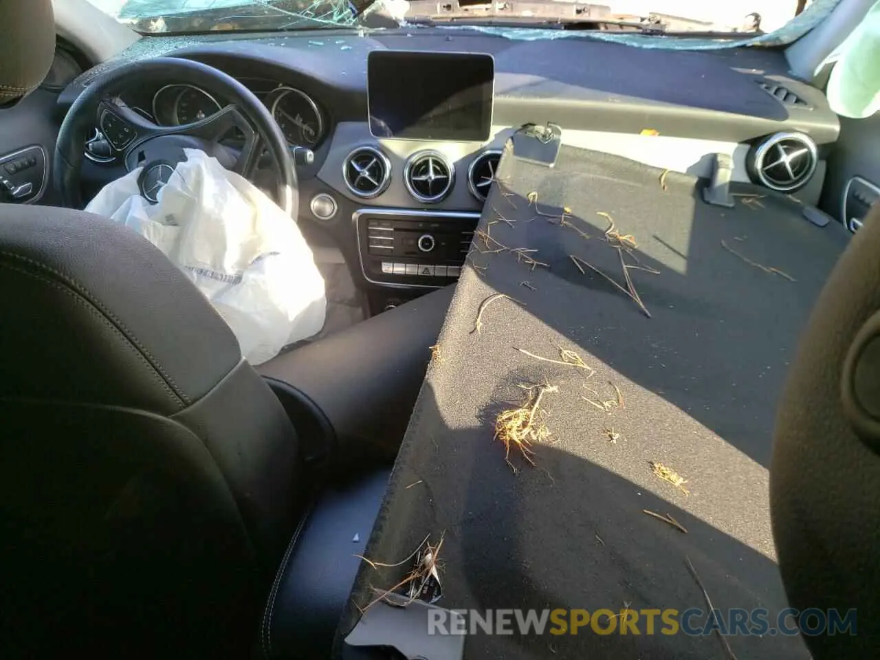 8 Photograph of a damaged car WDCTG4EB7KU003767 MERCEDES-BENZ GLA-CLASS 2019
