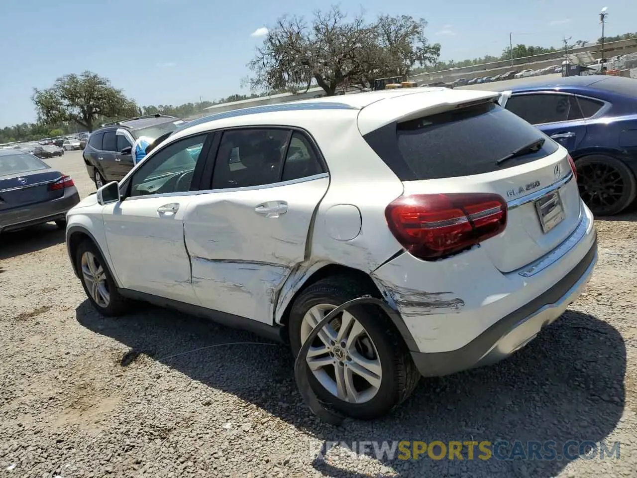 2 Photograph of a damaged car WDCTG4EB7KU003915 MERCEDES-BENZ GLA-CLASS 2019
