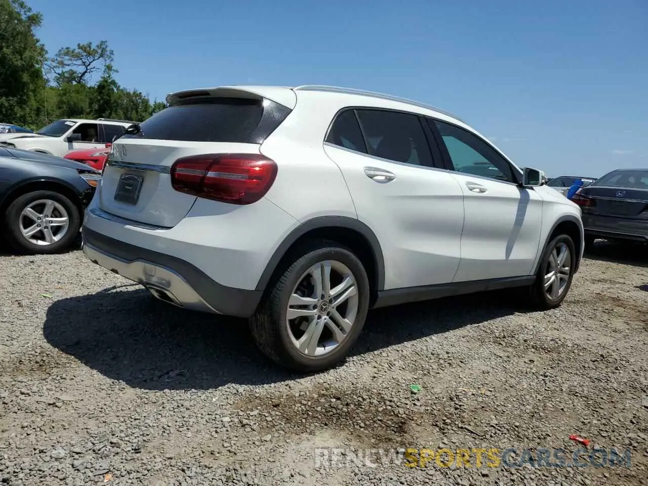 3 Photograph of a damaged car WDCTG4EB7KU003915 MERCEDES-BENZ GLA-CLASS 2019