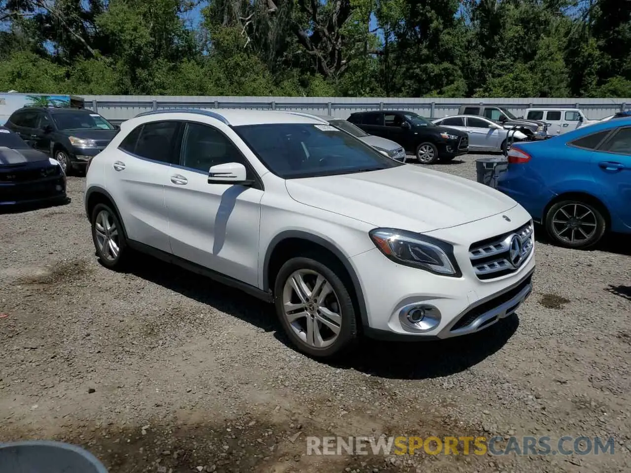 4 Photograph of a damaged car WDCTG4EB7KU003915 MERCEDES-BENZ GLA-CLASS 2019