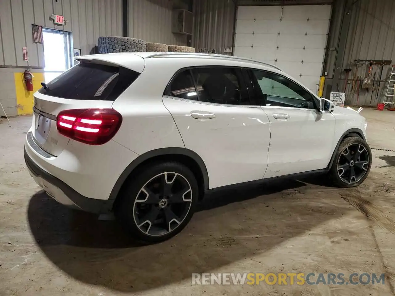 3 Photograph of a damaged car WDCTG4EB7KU018365 MERCEDES-BENZ GLA-CLASS 2019