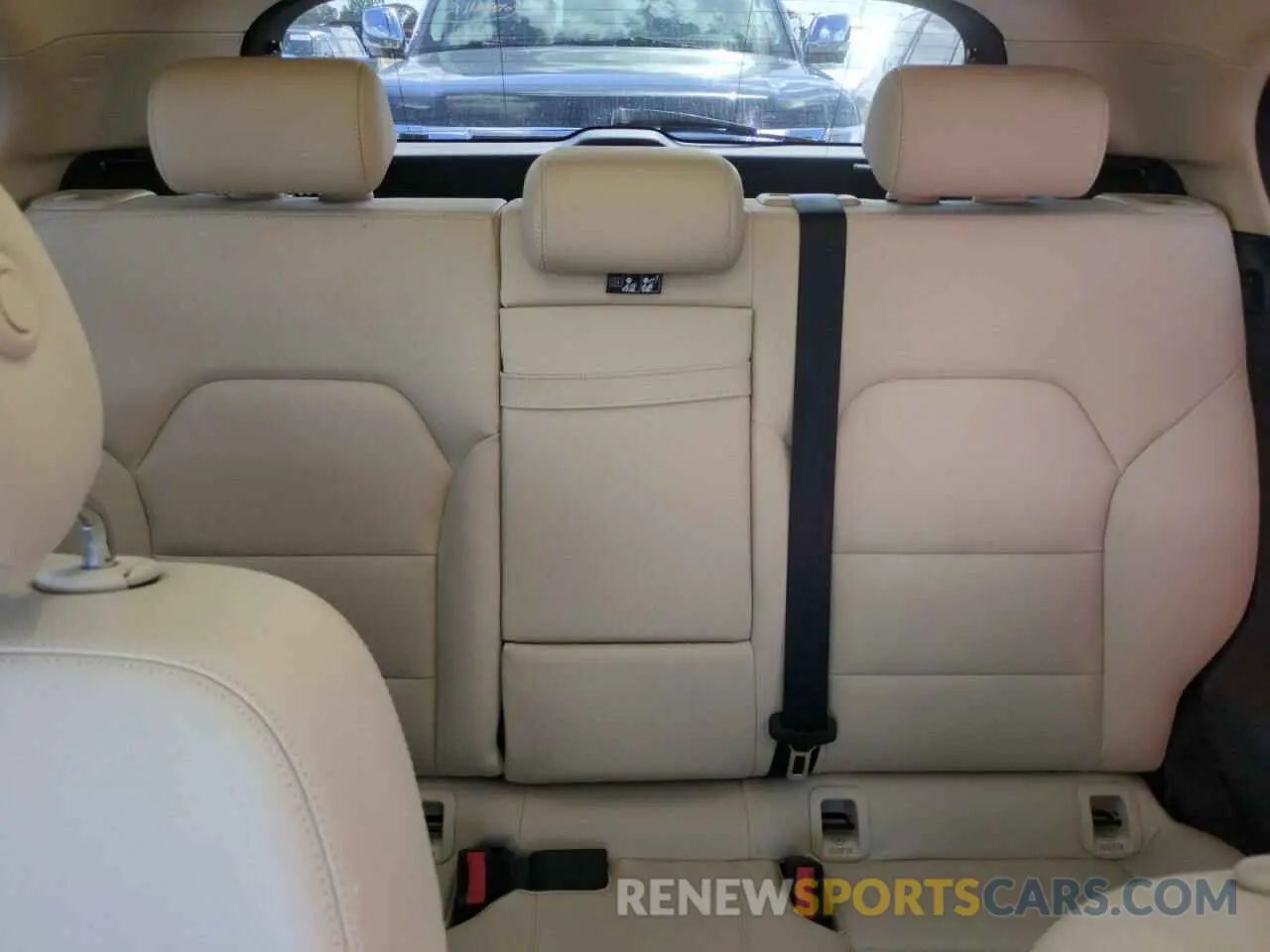 10 Photograph of a damaged car WDCTG4EB9KU009442 MERCEDES-BENZ GLA-CLASS 2019