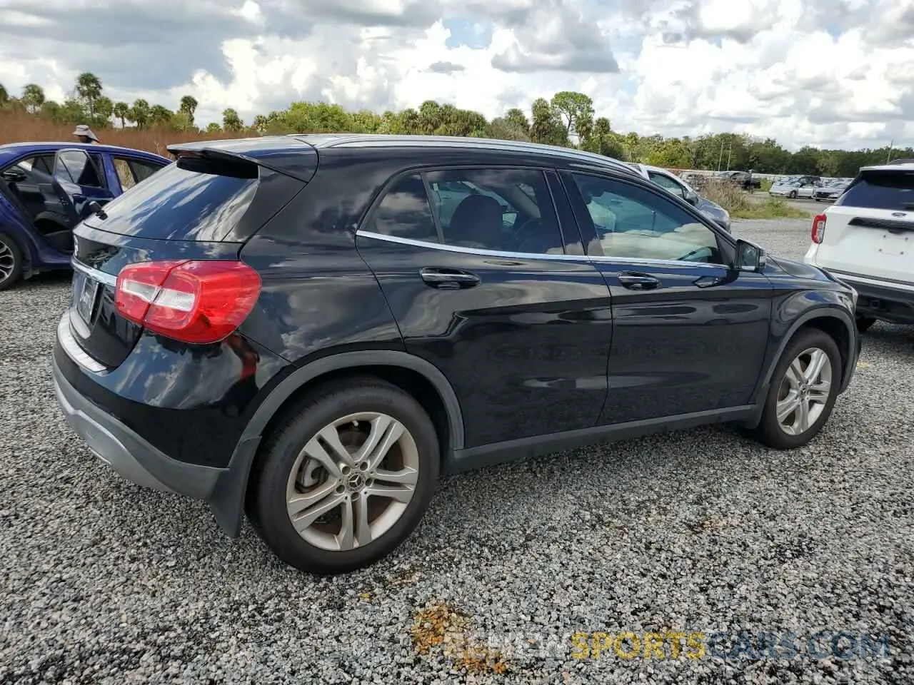 3 Photograph of a damaged car WDCTG4EB9KU009442 MERCEDES-BENZ GLA-CLASS 2019