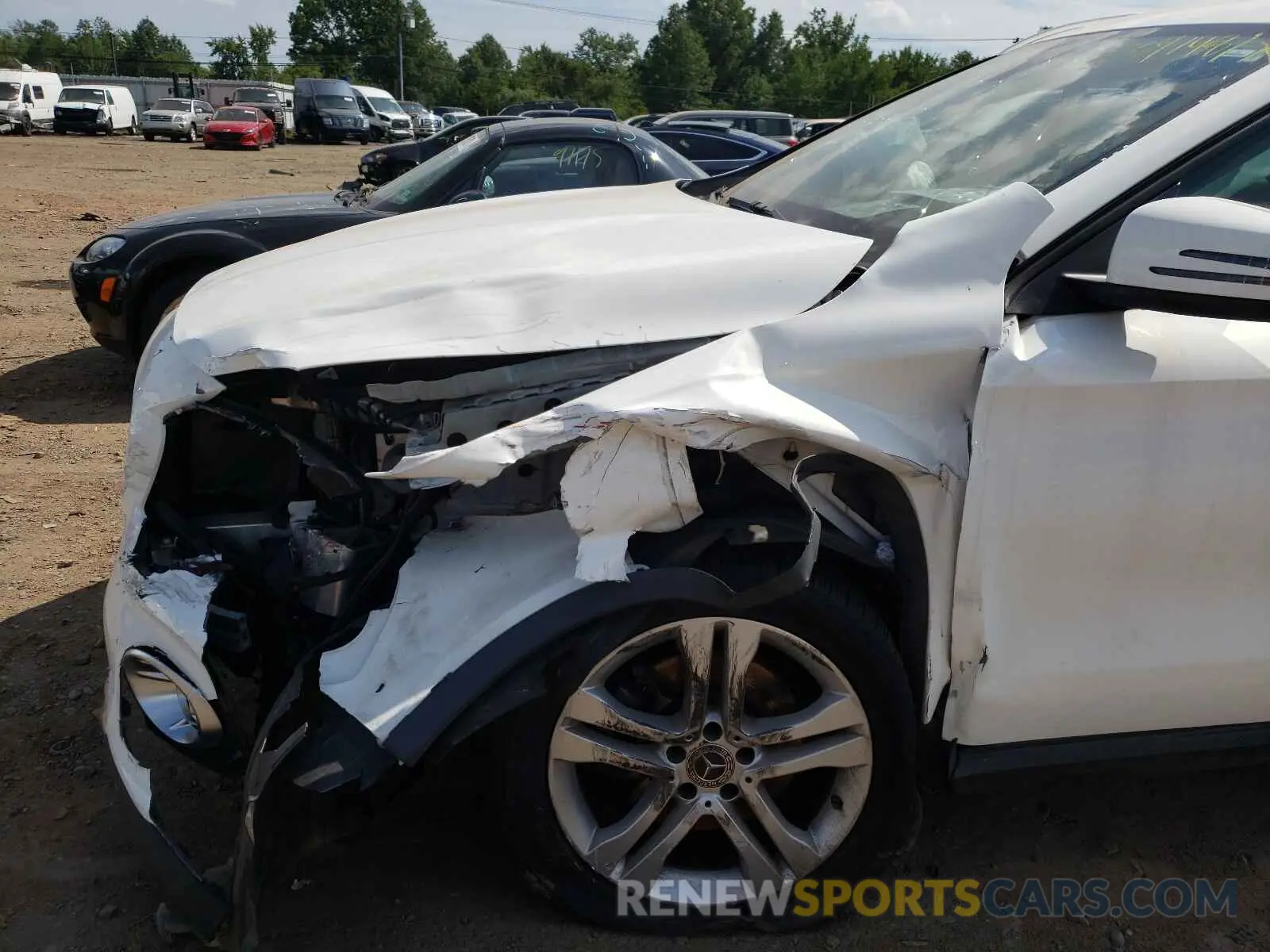 9 Photograph of a damaged car WDCTG4GB1KJ577831 MERCEDES-BENZ GLA-CLASS 2019