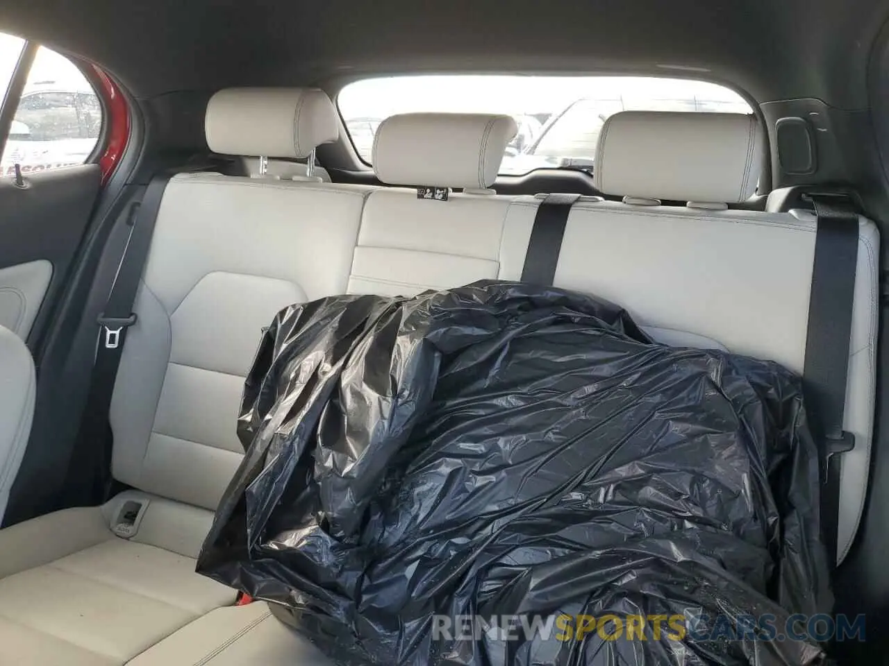 10 Photograph of a damaged car WDCTG4GB2KJ546135 MERCEDES-BENZ GLA-CLASS 2019
