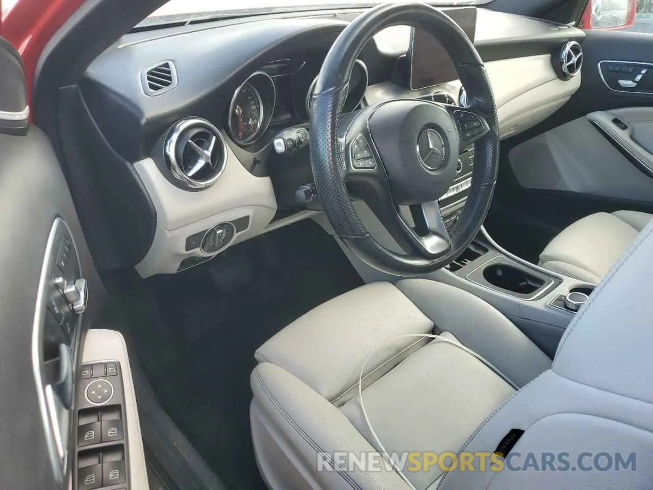 8 Photograph of a damaged car WDCTG4GB2KJ546135 MERCEDES-BENZ GLA-CLASS 2019