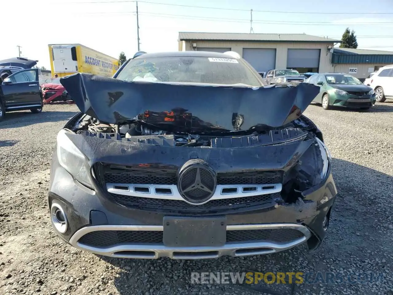 5 Фотография поврежденного автомобиля WDCTG4GB2KJ551738 MERCEDES-BENZ GLA-CLASS 2019