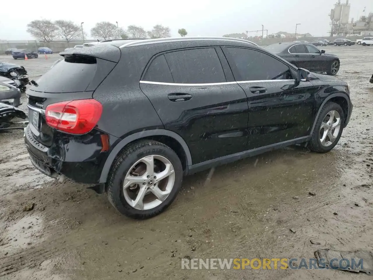 3 Фотография поврежденного автомобиля WDCTG4GB3KJ577619 MERCEDES-BENZ GLA-CLASS 2019