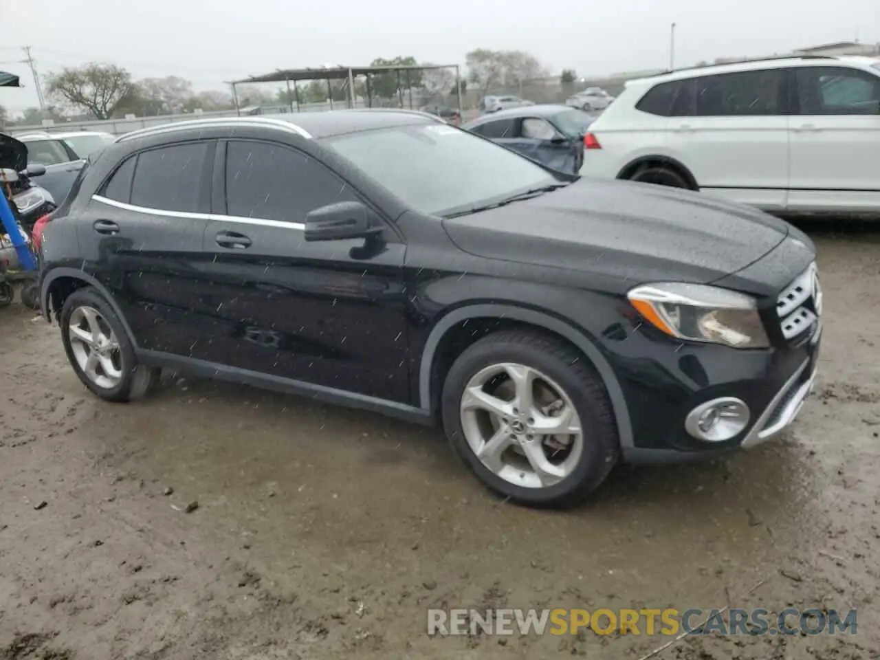 4 Фотография поврежденного автомобиля WDCTG4GB3KJ577619 MERCEDES-BENZ GLA-CLASS 2019