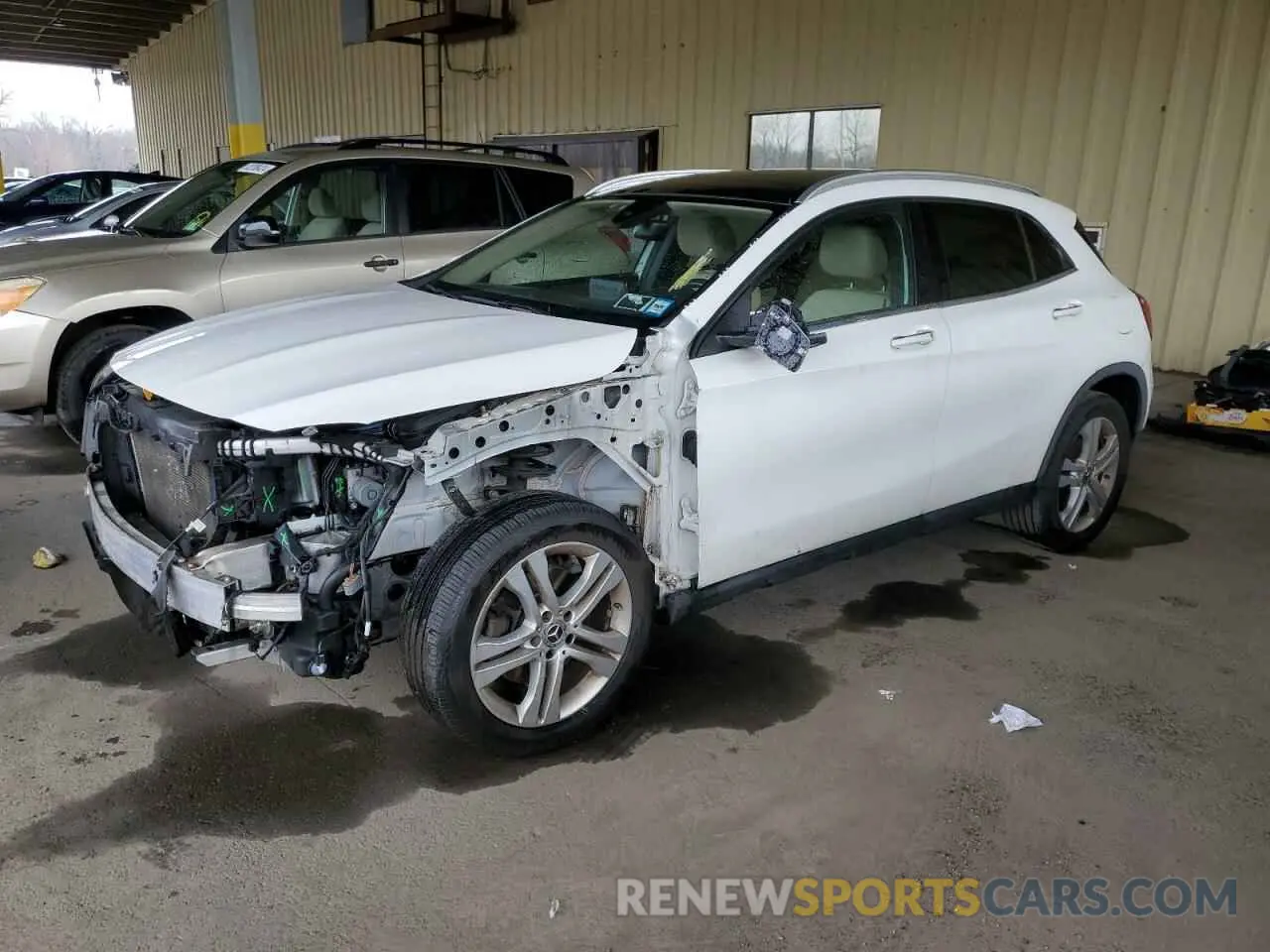 1 Фотография поврежденного автомобиля WDCTG4GB3KJ578463 MERCEDES-BENZ GLA-CLASS 2019