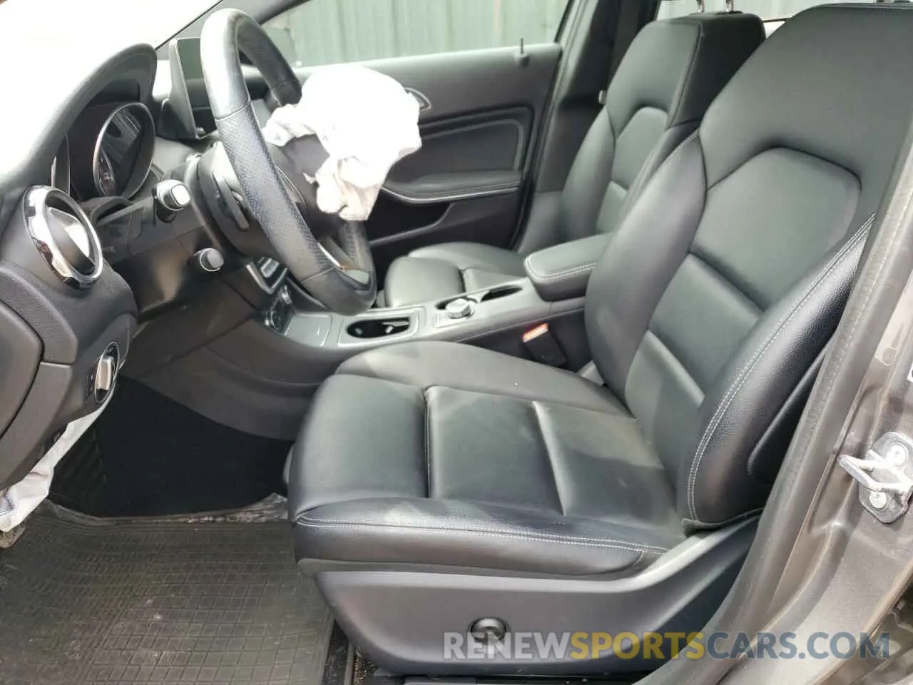 7 Фотография поврежденного автомобиля WDCTG4GB3KJ612871 MERCEDES-BENZ GLA-CLASS 2019