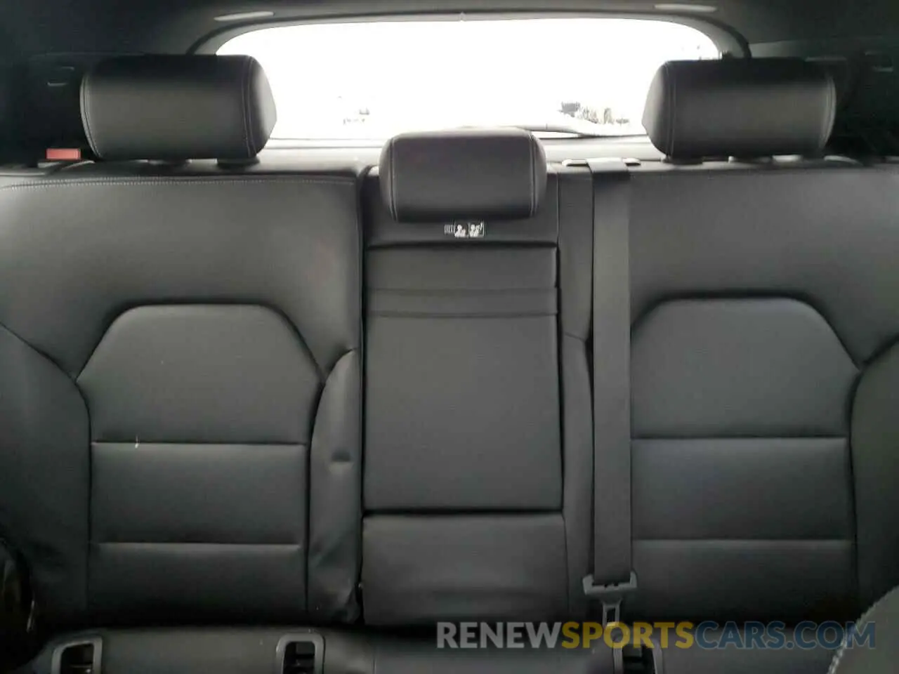 10 Photograph of a damaged car WDCTG4GB4KU014352 MERCEDES-BENZ GLA-CLASS 2019