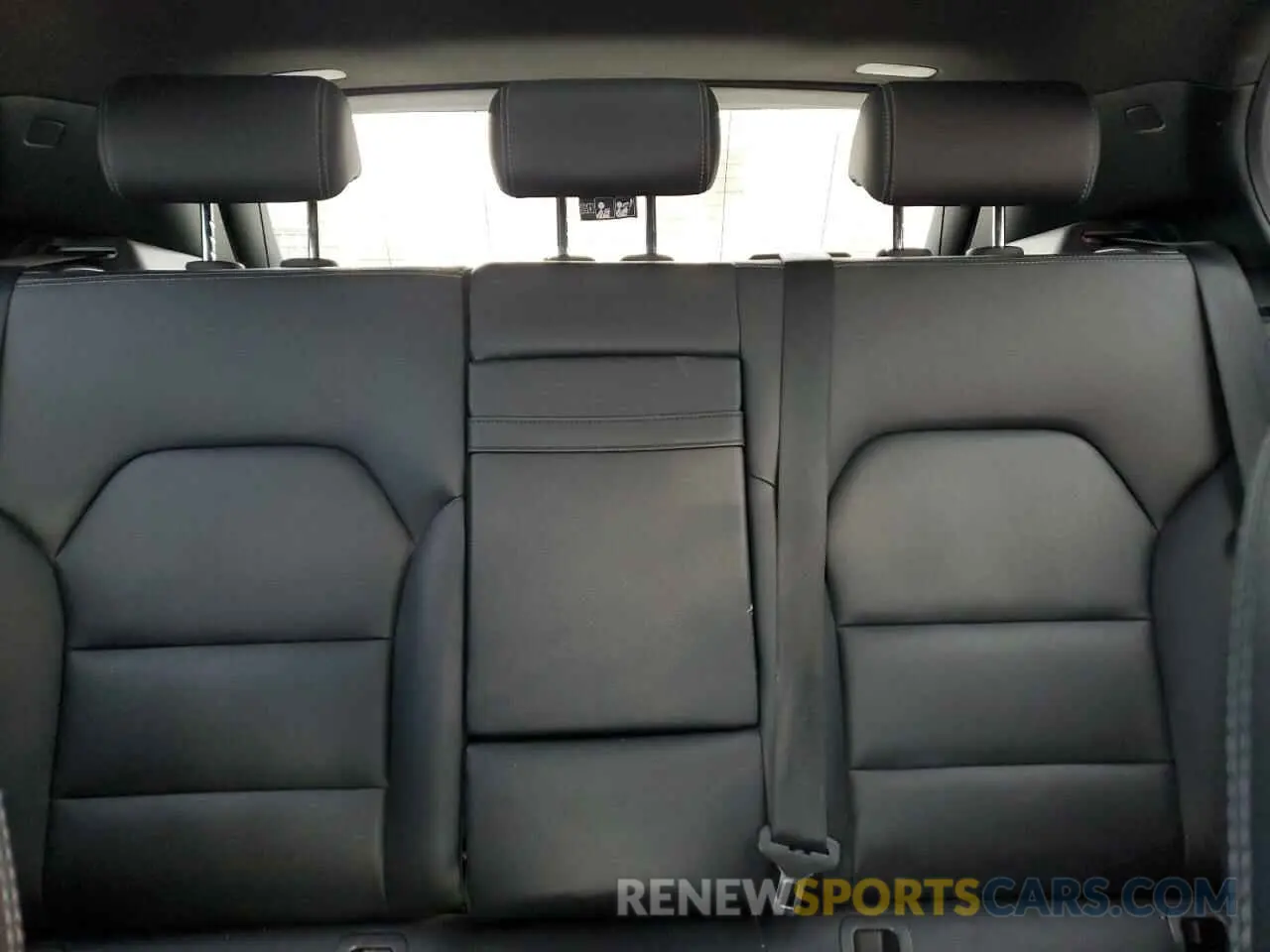 10 Фотография поврежденного автомобиля WDCTG4GB8KJ581214 MERCEDES-BENZ GLA-CLASS 2019