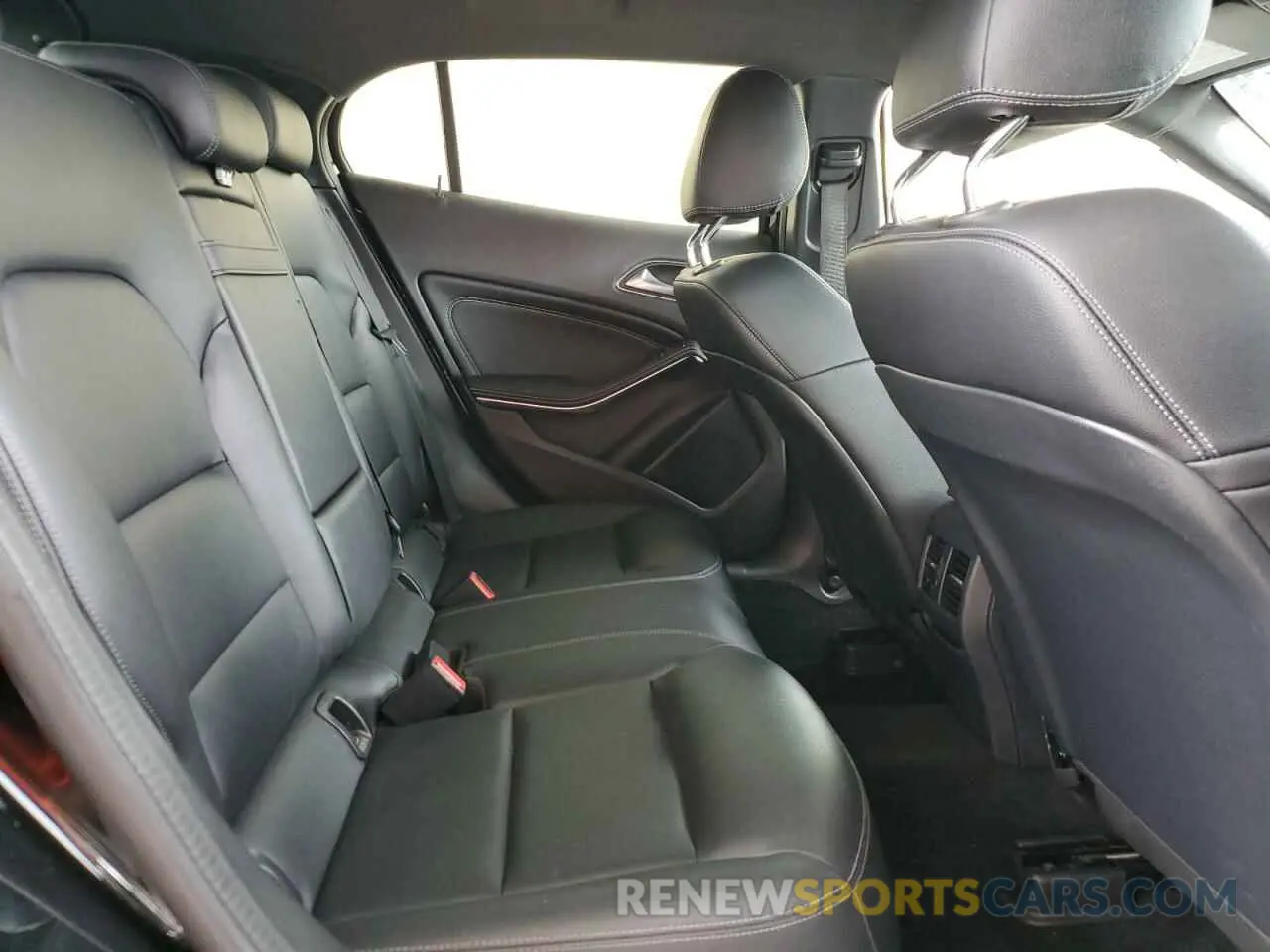 11 Фотография поврежденного автомобиля W1NTG4EB9LU040464 MERCEDES-BENZ GLA-CLASS 2020