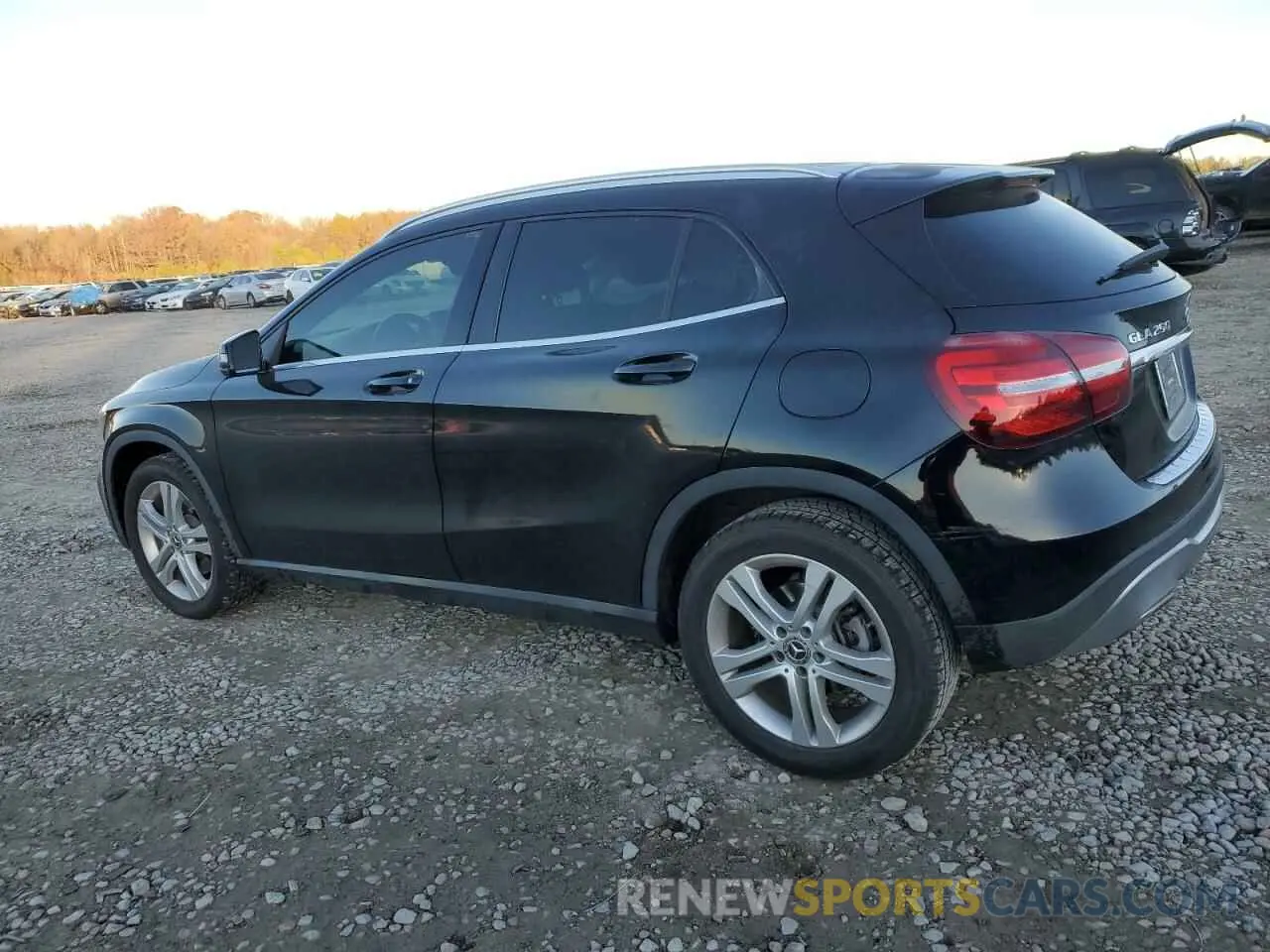 2 Photograph of a damaged car W1NTG4EBXLU029103 MERCEDES-BENZ GLA-CLASS 2020