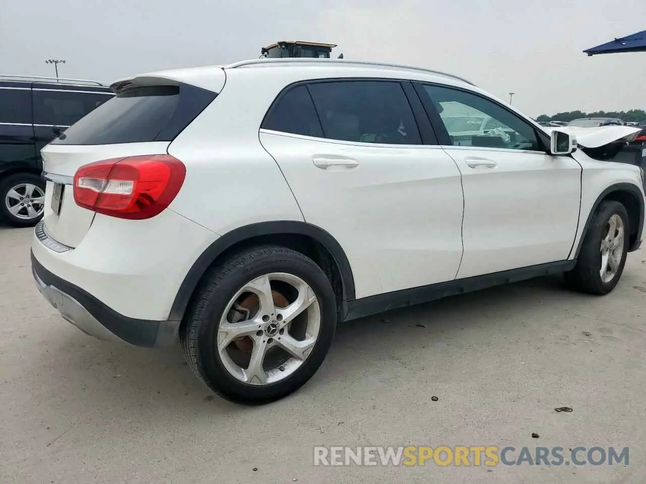 3 Photograph of a damaged car WDCTG4EB1LU026544 MERCEDES-BENZ GLA-CLASS 2020