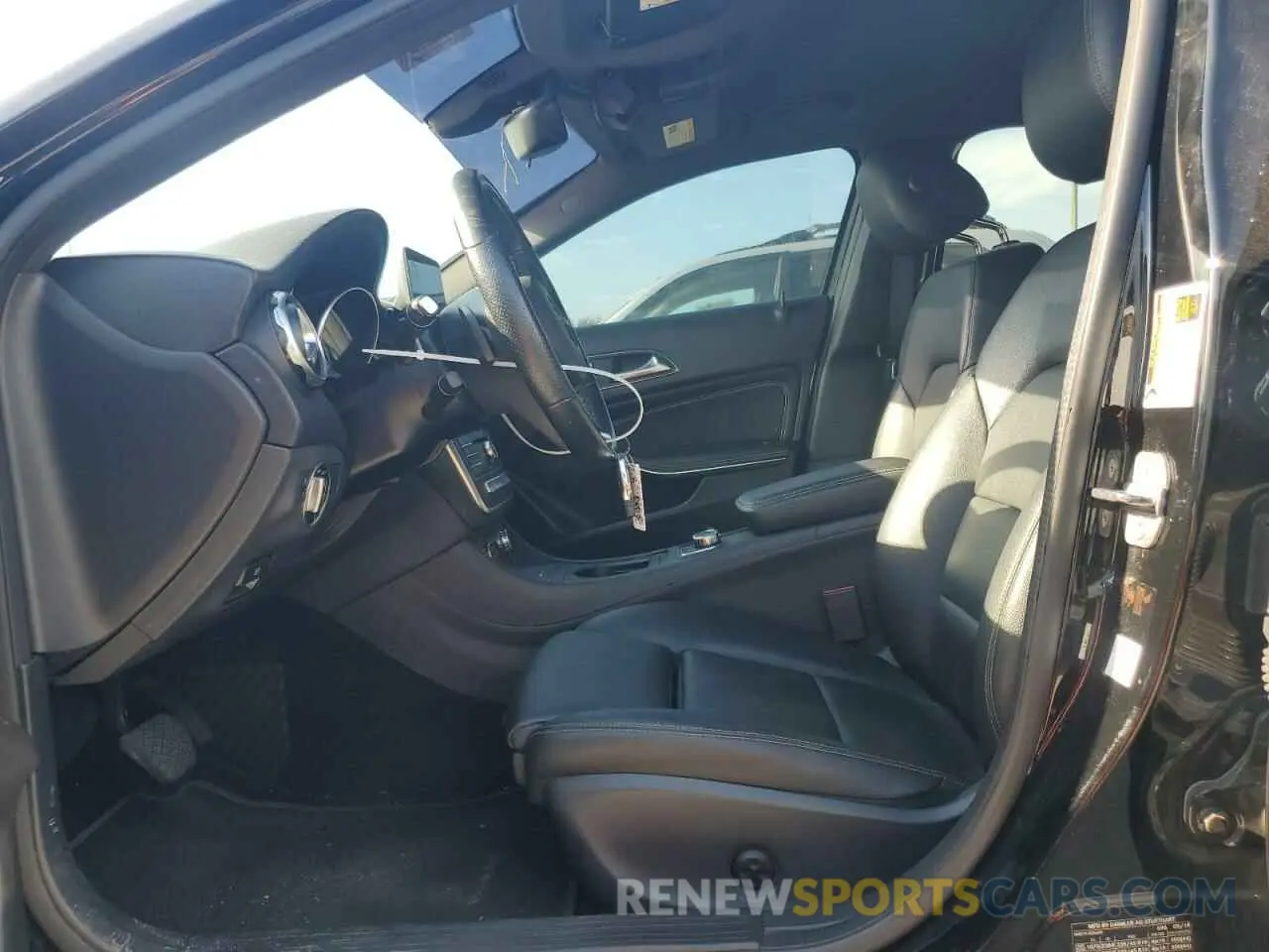 7 Фотография поврежденного автомобиля WDCTG4EB4LU026179 MERCEDES-BENZ GLA-CLASS 2020
