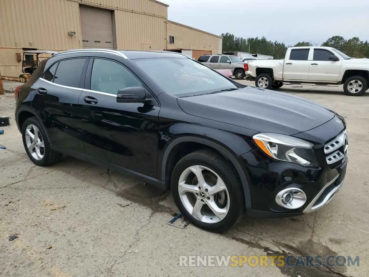 4 Photograph of a damaged car WDCTG4EBXLU028101 MERCEDES-BENZ GLA-CLASS 2020