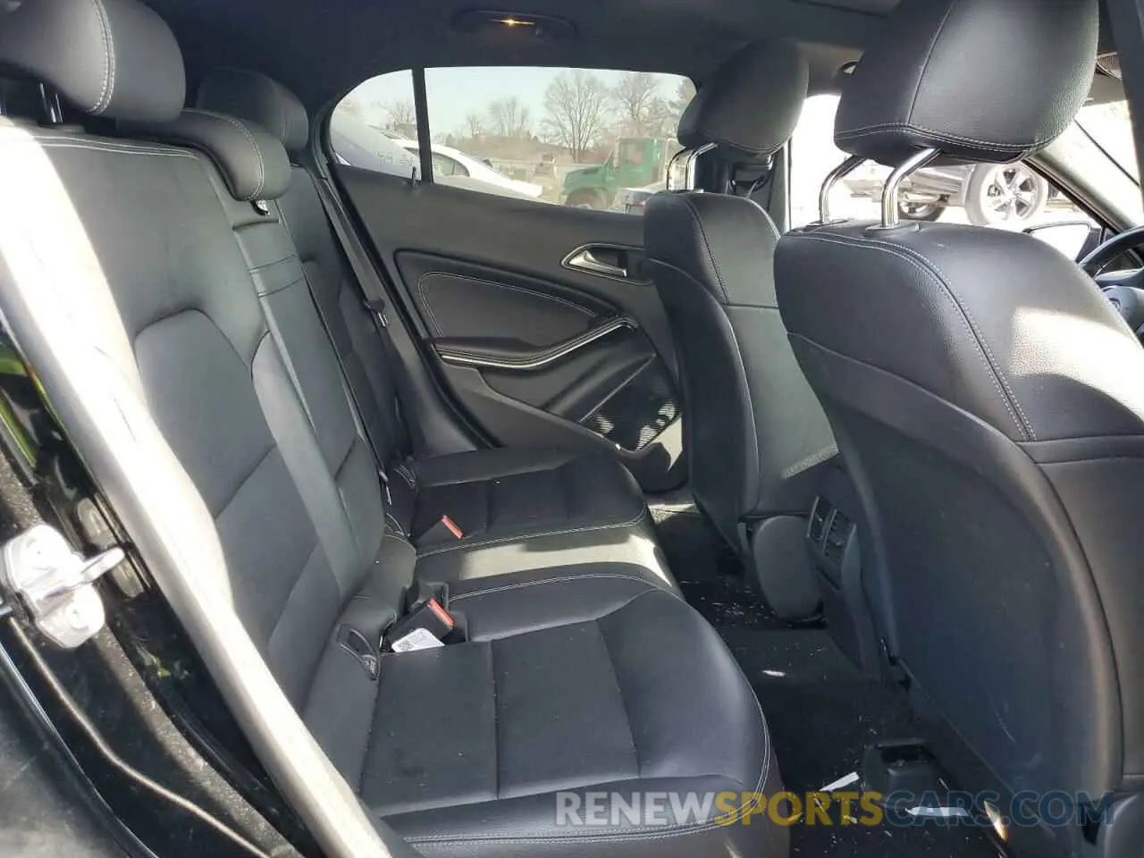 11 Photograph of a damaged car WDCTG4GB0LJ664301 MERCEDES-BENZ GLA-CLASS 2020