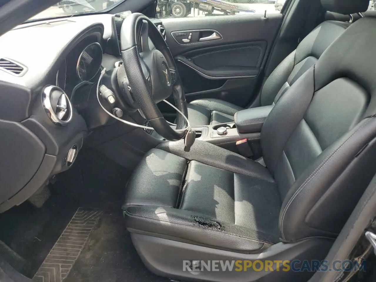 7 Фотография поврежденного автомобиля WDCTG4GB2LU026713 MERCEDES-BENZ GLA-CLASS 2020