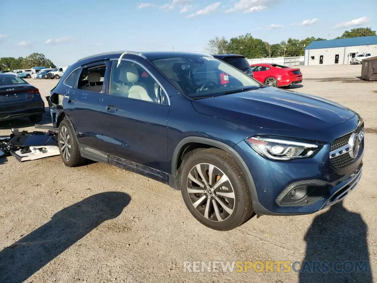 4 Photograph of a damaged car W1N4N4GB0MJ192319 MERCEDES-BENZ GLA-CLASS 2021