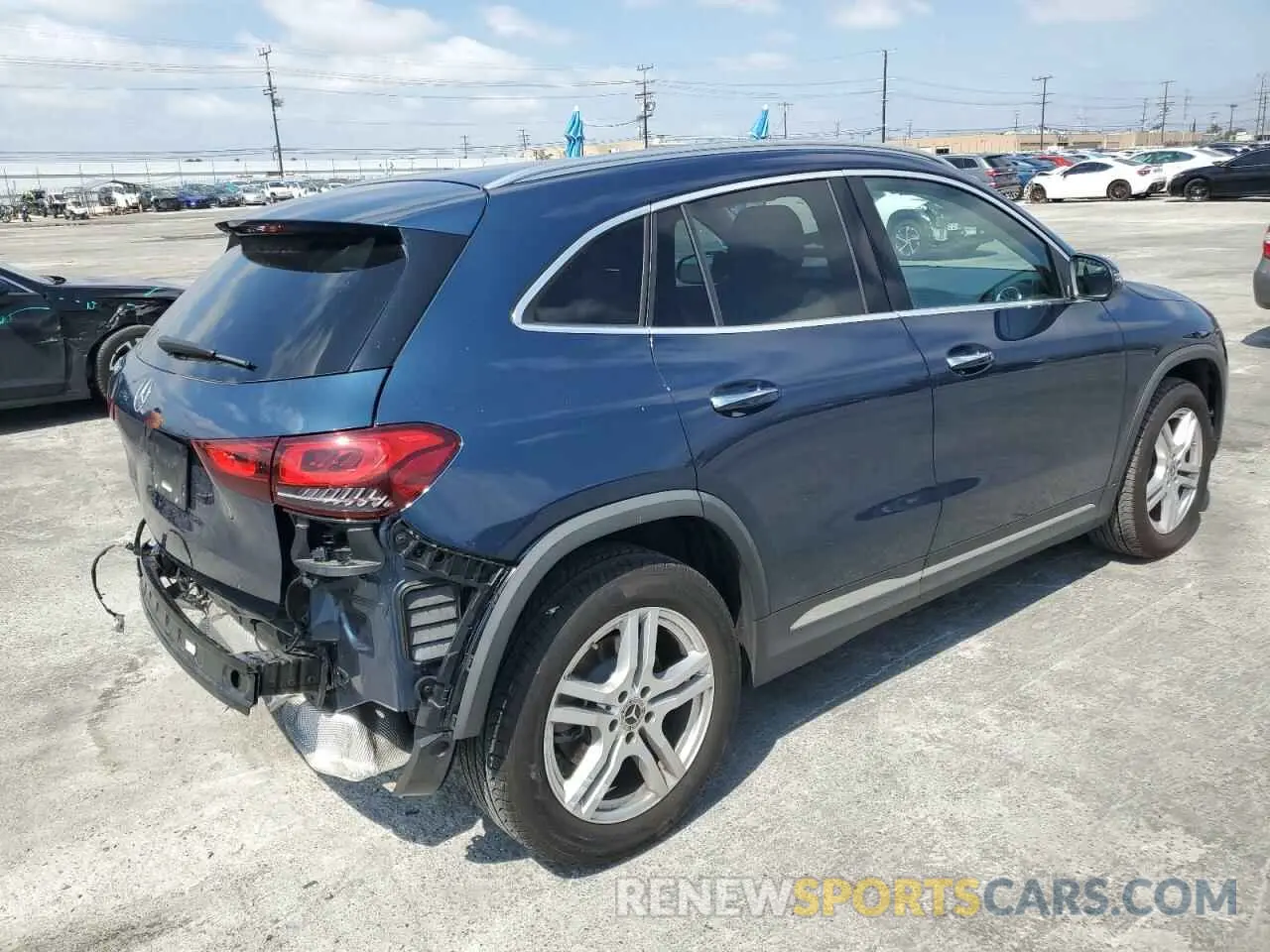3 Photograph of a damaged car W1N4N4GB1MJ166618 MERCEDES-BENZ GLA-CLASS 2021