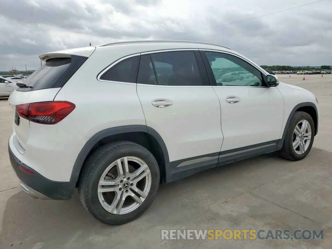 3 Фотография поврежденного автомобиля W1N4N4GB2MJ117637 MERCEDES-BENZ GLA-CLASS 2021