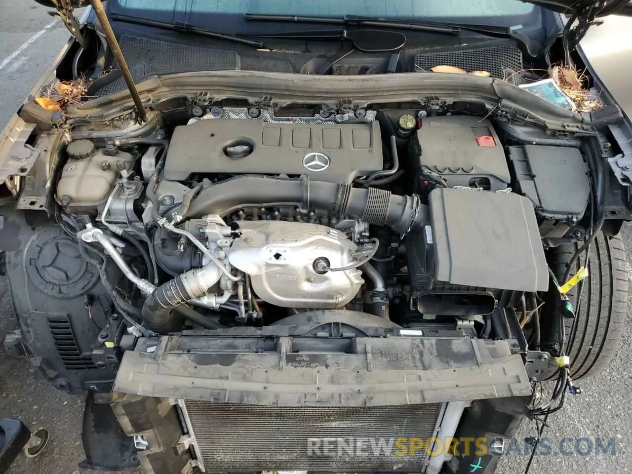 11 Photograph of a damaged car W1N4N4GB3MJ135922 MERCEDES-BENZ GLA-CLASS 2021