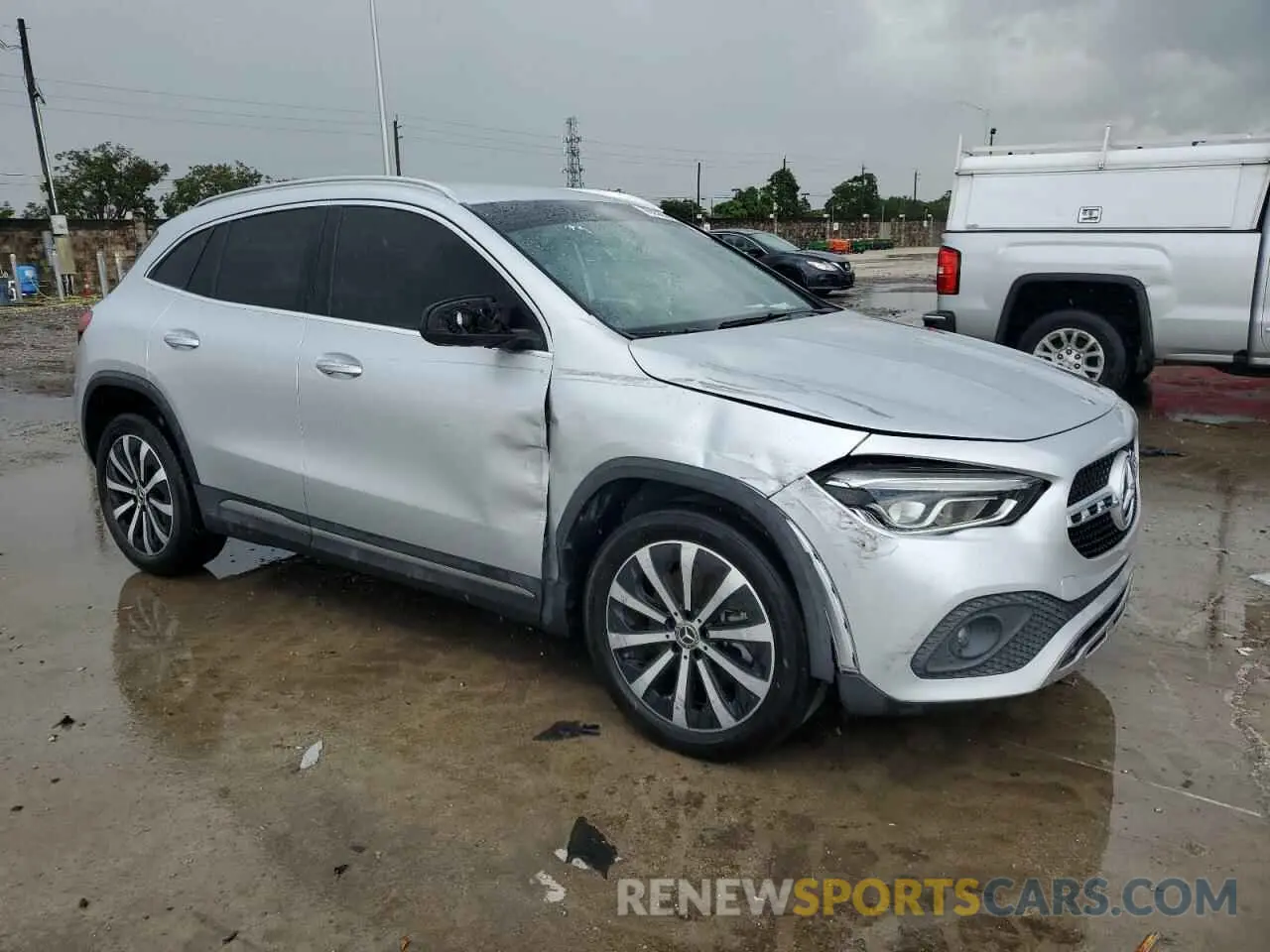 4 Photograph of a damaged car W1N4N4GB4MJ151711 MERCEDES-BENZ GLA-CLASS 2021